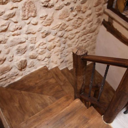 فيلا Wabisabi Townhouse Montejo de la Vega de la Serrezuela المظهر الخارجي الصورة