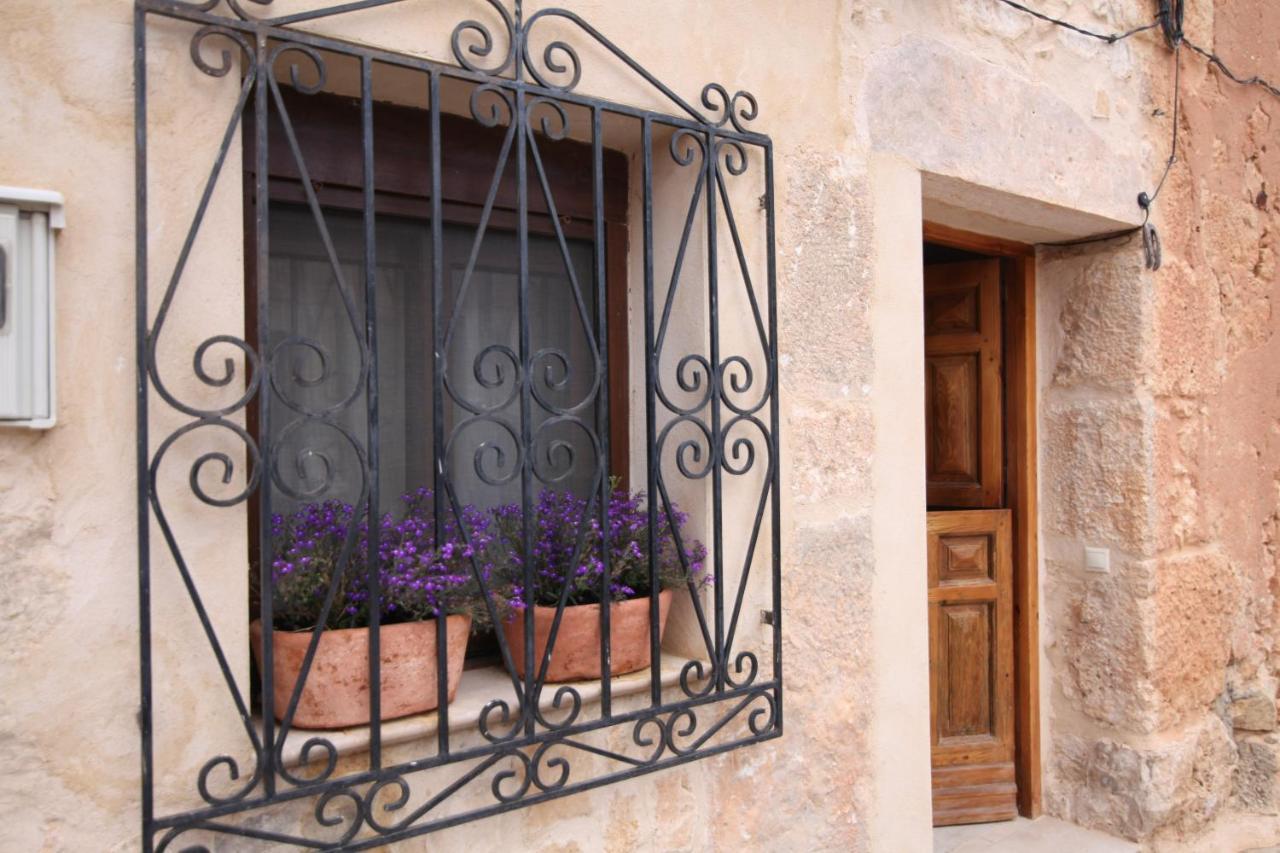 فيلا Wabisabi Townhouse Montejo de la Vega de la Serrezuela المظهر الخارجي الصورة
