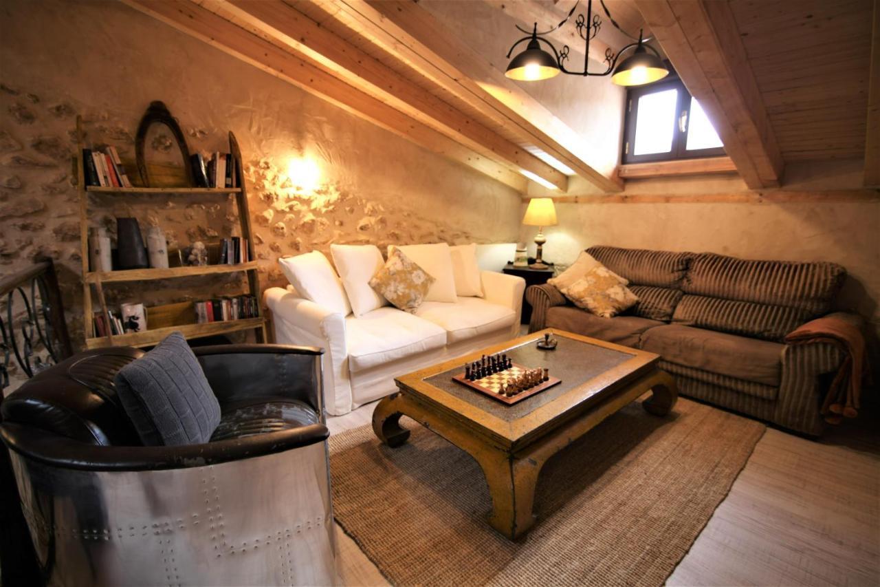 فيلا Wabisabi Townhouse Montejo de la Vega de la Serrezuela المظهر الخارجي الصورة