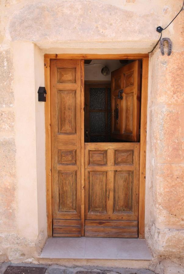 فيلا Wabisabi Townhouse Montejo de la Vega de la Serrezuela المظهر الخارجي الصورة